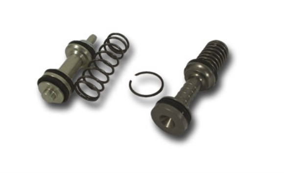 Master Cylinder Repair Kit. 77-82