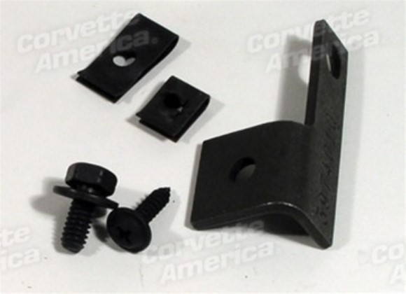 Outer Grille Mount Bracket. RH Inner 70-72