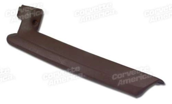 Pillar Post. Saddle LH 68-69