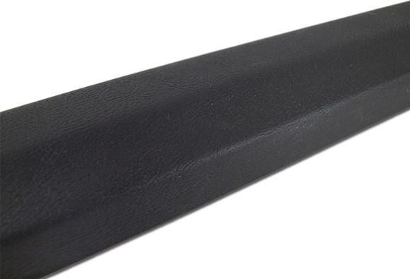 Coupe Rear Window Trim. Black 68-69