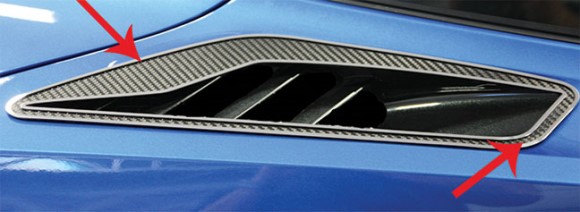 REAR QTR VENT. CF W/STAINLESS TRIM