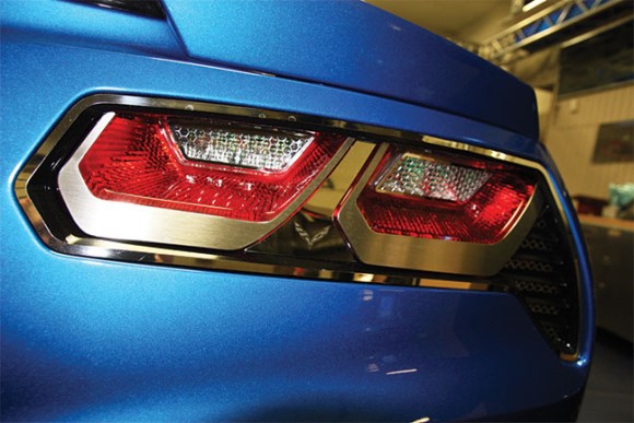 TAIL LIGHT TRIM KIT. SATIN. 8PC