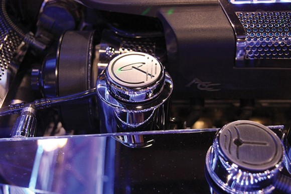 POWER STRG RESERVOIR CVR. ZR1