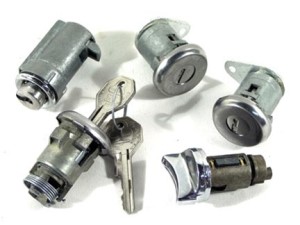 Lock Set. Ignition, Doors, Glove Box and Trunk 61-62