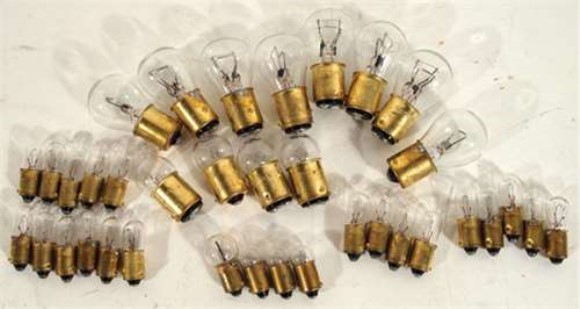 Light Bulb Kit. 34 Piece 67